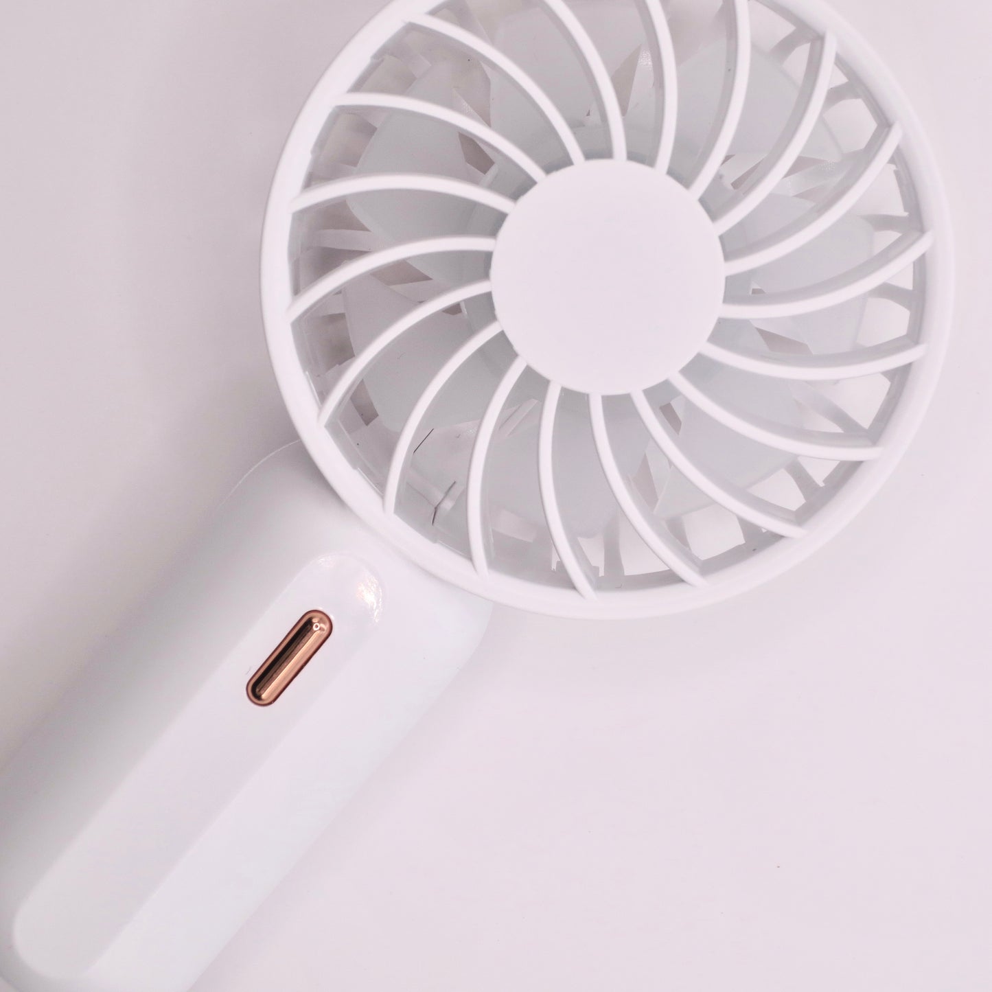 Mini lash fan